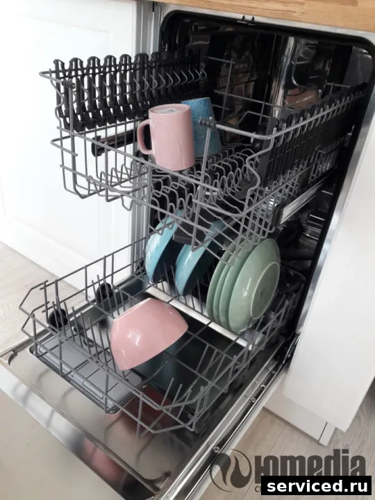 Посудомоечная машина Electrolux