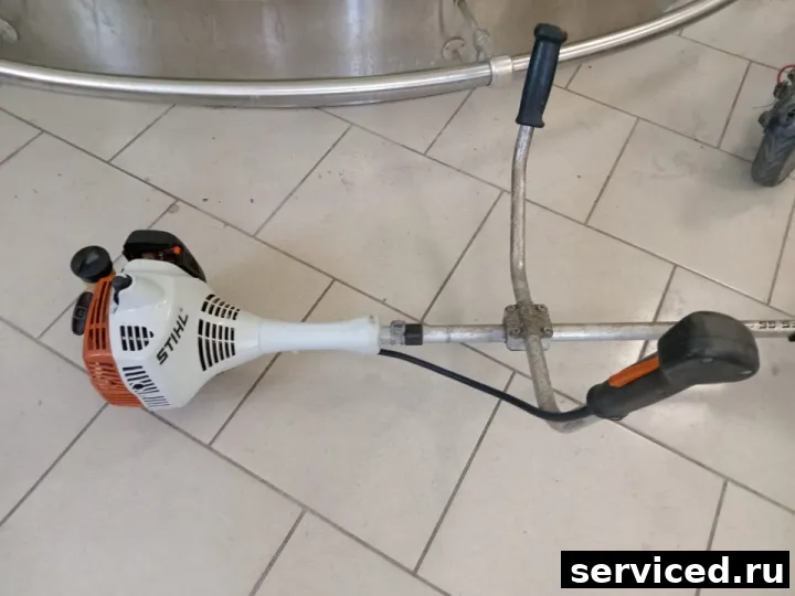 Бензокосилка (бензотриммер) Stihl