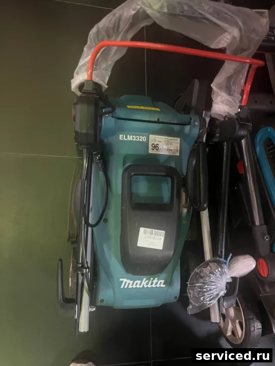 Газонокосилка Makita ELM3320