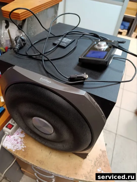 Сабвуфер Edifier s550
