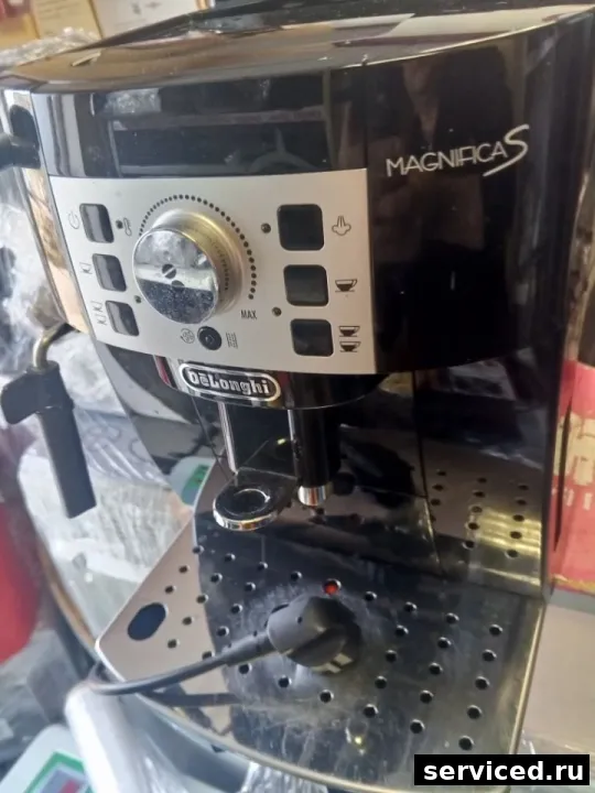 Кофемашина DeLonghi MAGNIFICA S
