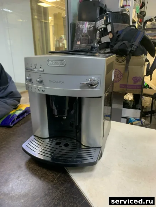 Кофемашина DeLonghi ESAM3200.S