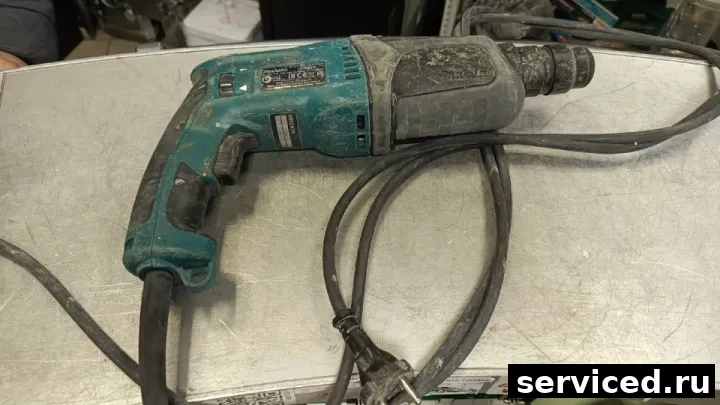 Перфоратор Makita HR2470