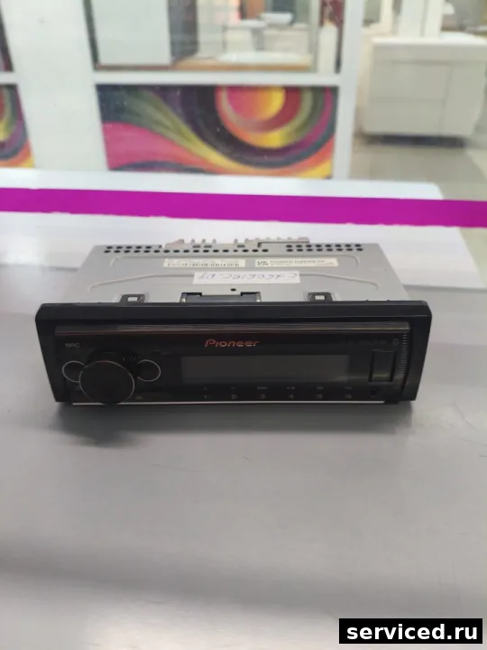 Автомагнитола Pioneer MVH-S520BT