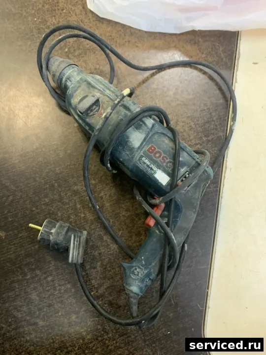 Перфоратор Bosch GBH 2400