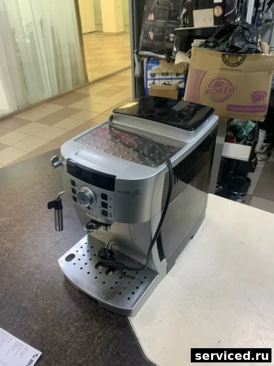 Кофемашина DeLonghi ECAM22.110.SB