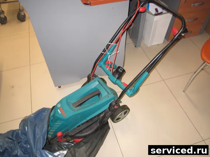 Газонокосилка Bosch ARM 34