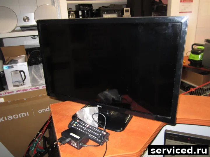 LCD/TFT телевизор 20-24" LG 24LJ480U