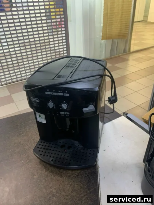 Кофемашина DeLonghi ESAM2600
