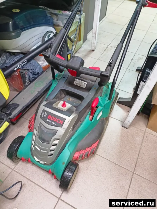 Газонокосилка Bosch ROTAK 43 Li