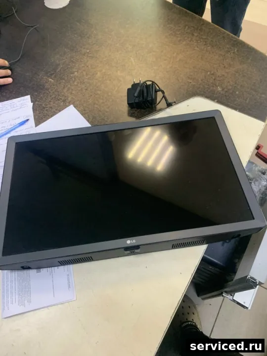 LCD/TFT телевизор 20-24" LG 24TN520S-PZ